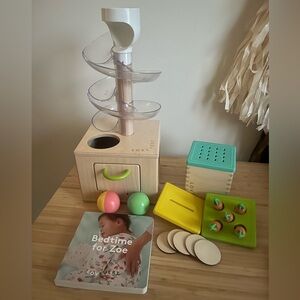 Lovevery babbler kit toy bundle